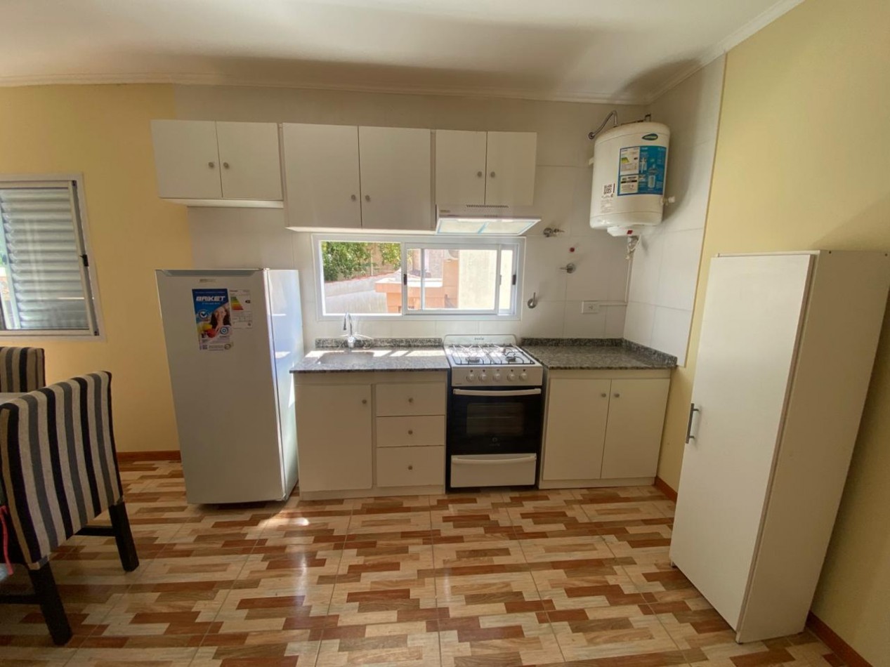 ALQUILER ANUAL EN SANTA TERESITA, DEPARTAMENTO DE 3 AMBIENTES A ESTRENEAR