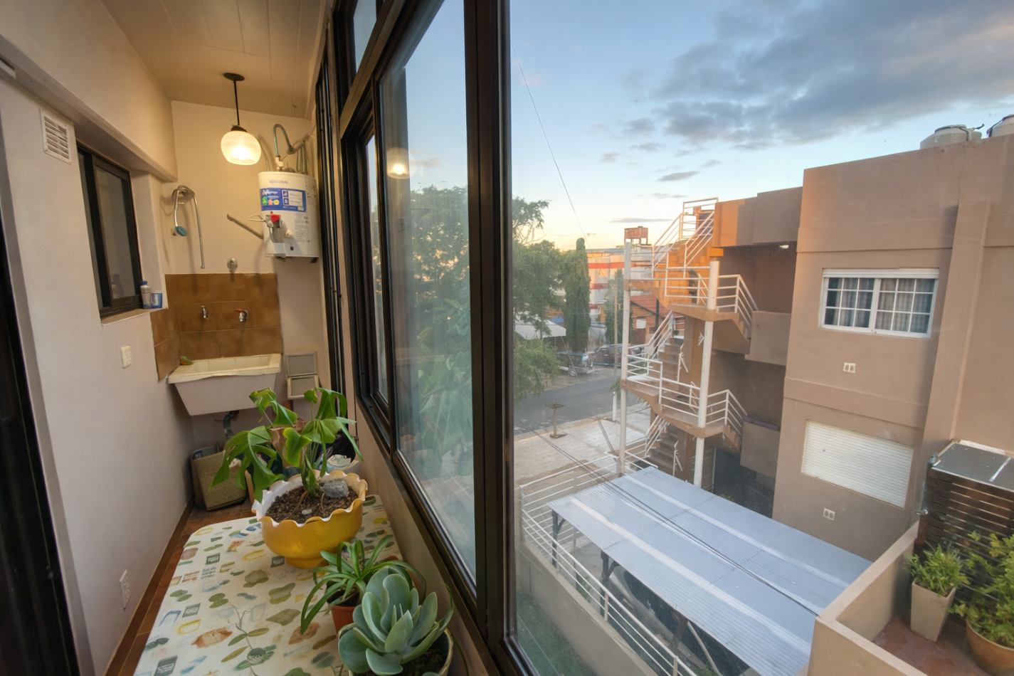 DEPARTAMENTO EN VENTA EN SANTA TERESITA, CON GAS NATURAL