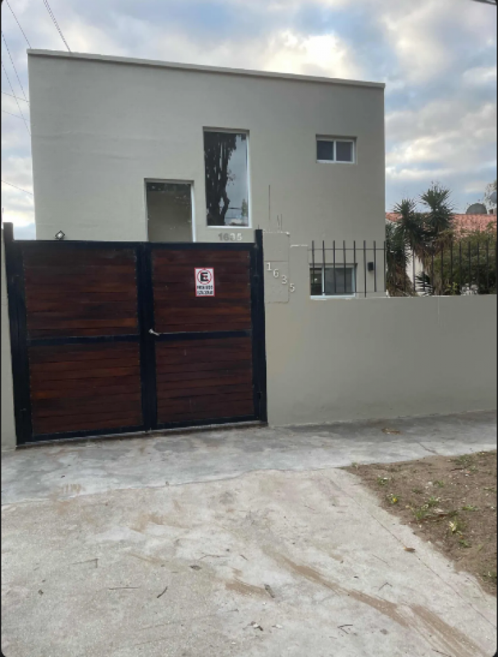 VENTA CASA EN SANTA TERESITA CON GAS NATURAL