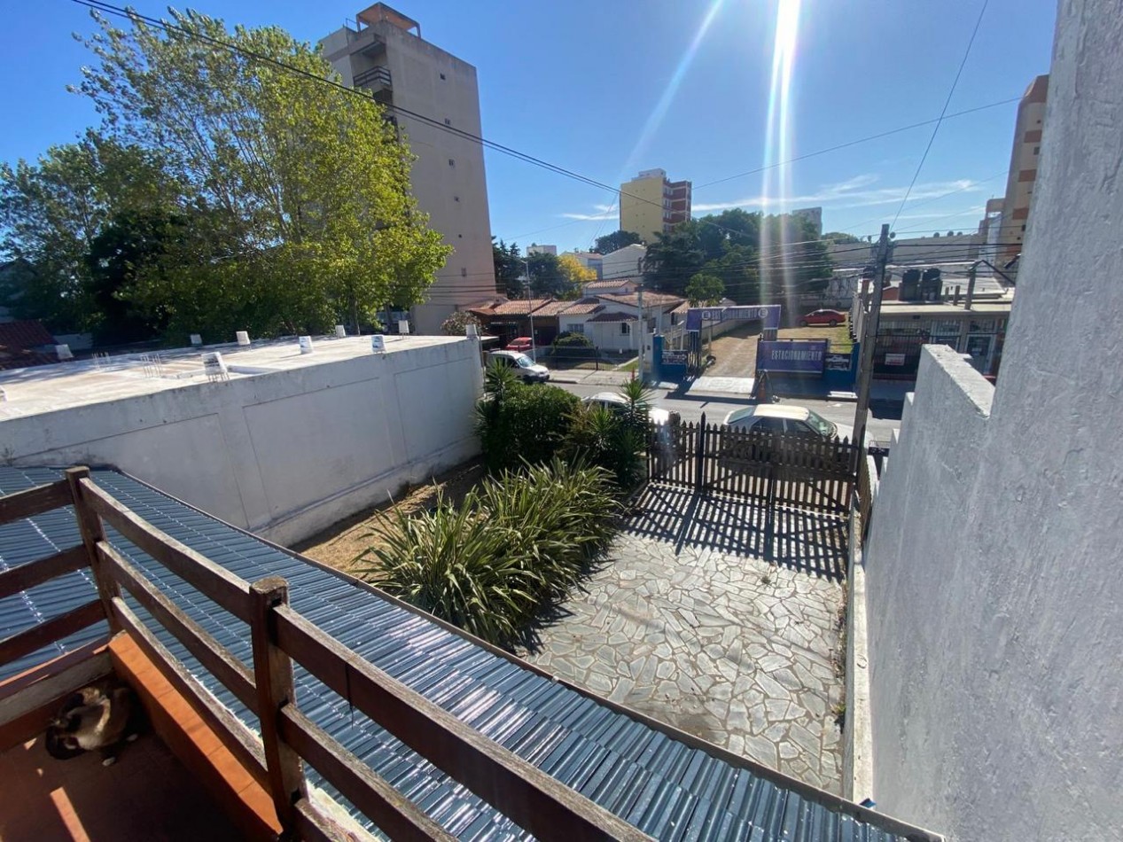 VENTA EN SANTA TERESITA, CASA 5 AMB. EXC UBICACION, S/LOTE 400M2 A ZONA CENTRO ¡OPORTUNIDAD!