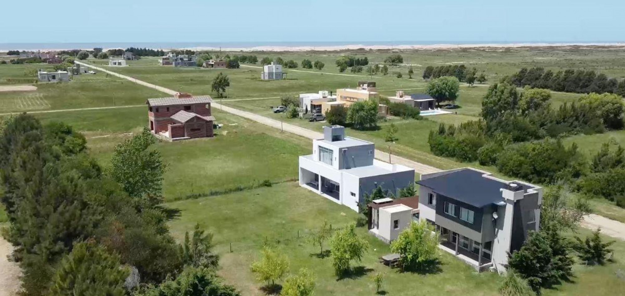 LOTE EN VENTA EN BARRIO KM.314 CONSOLIDADO CON IMPORTANTES AMENITIES ( C.24)