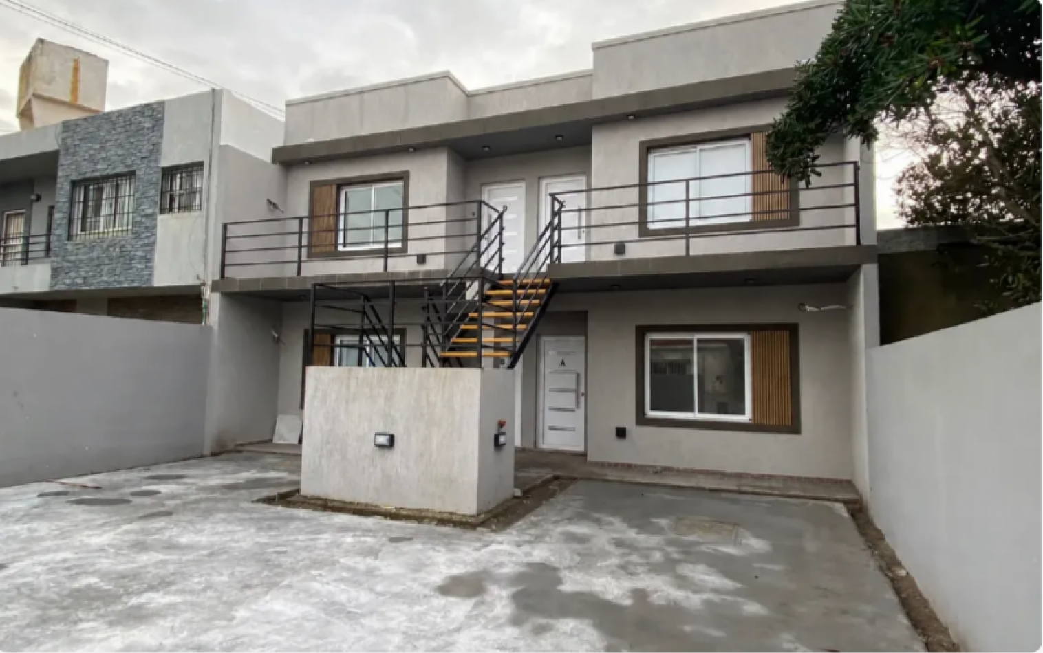 VENTA EN SANTA TERESITA ¡a Estrenar! Departamento 2 Ambientes Con Patio Y Parrilla Santa Teresita