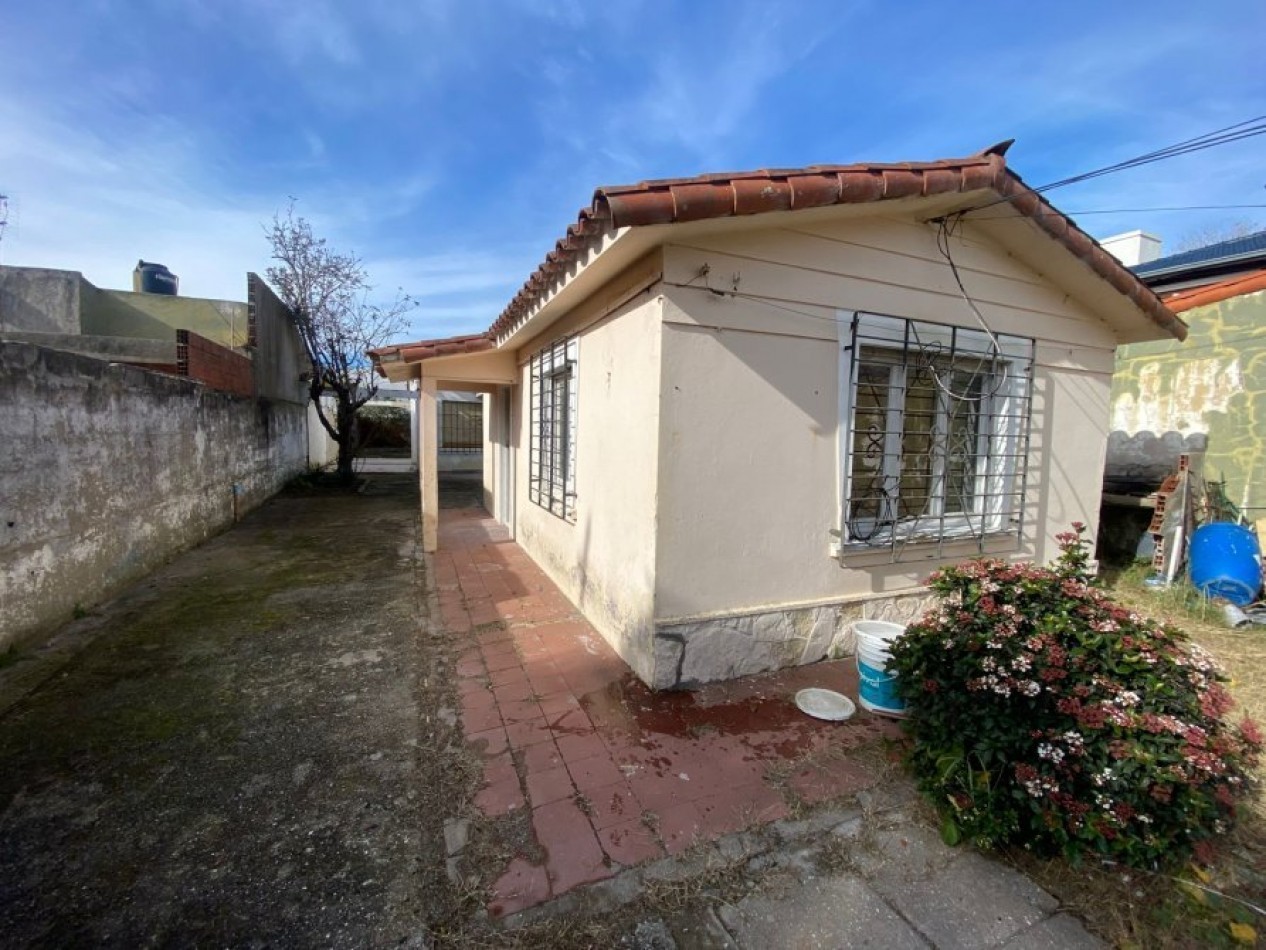 VENTA EN LA COSTA 2 casas a reciclar sobre lo de 10x40 ¡OPORTUNIDAD! A INVERSIONISTA