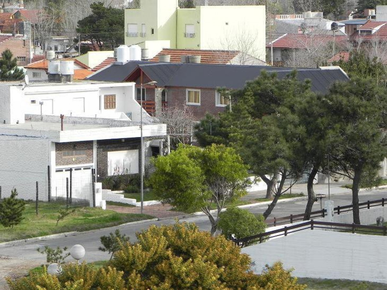 VENTA EN LA COSTA: COMPLEJO TURISTICO, 11 DUPLEX. ALTA RENTA, OPORTUNIDAD DE INVERSION