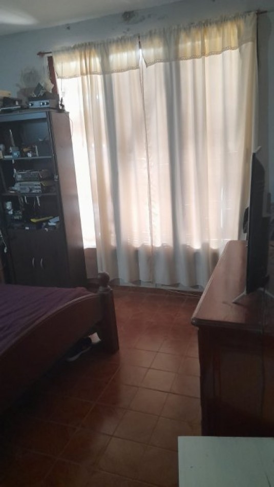 VENTA EN LA COSTA, IMPORTANTE LOCAL + 2 VIVIENDAS