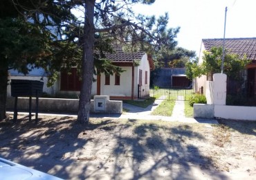 CHALET CON HERMOSO FONDO CON GAS NATURAL