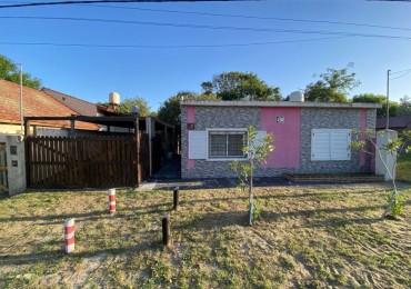 CASA 3 AMBIENTES CERCA DEL MAR SOBRE LOTE DE 13x20