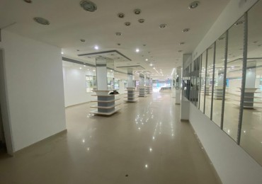 IMPORTANTE LOCAL INMEJORABLE UBICACION SOBRE PEATONAL, ALTA RENTA OPORTUNIDAD