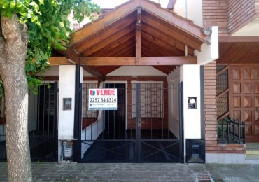 VENTA EN SANTA TERESITA, DUPLEX CERCA DEL MAR CON COCHERA Y GAS NATURAL